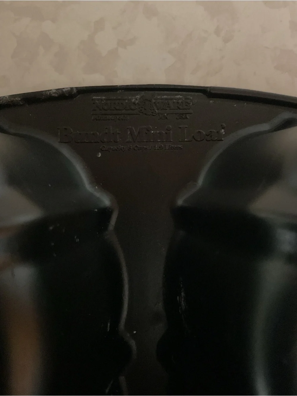 Nordic Ware Black Cast Aluminum 4-Cavity Loaf Pan Celtic knot design